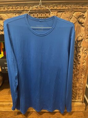 Patagonia Men's Long Sleeve Crew in brighter blue